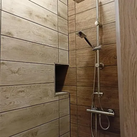 Apartament Nad Lochami شقة *